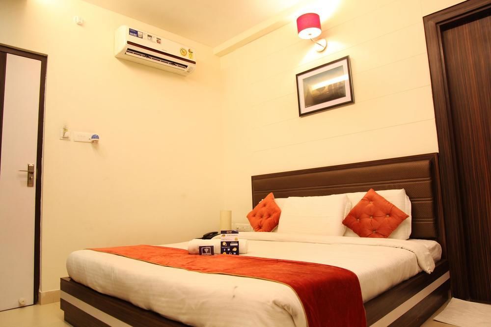 Collection O 45990 Premiere Villa Kakarmatha ภายนอก รูปภาพ