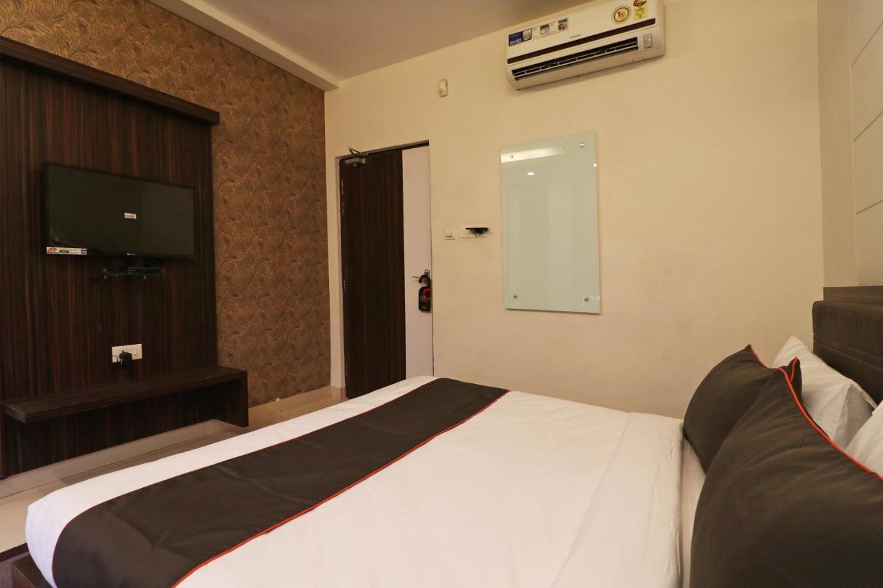 Collection O 45990 Premiere Villa Kakarmatha ภายนอก รูปภาพ