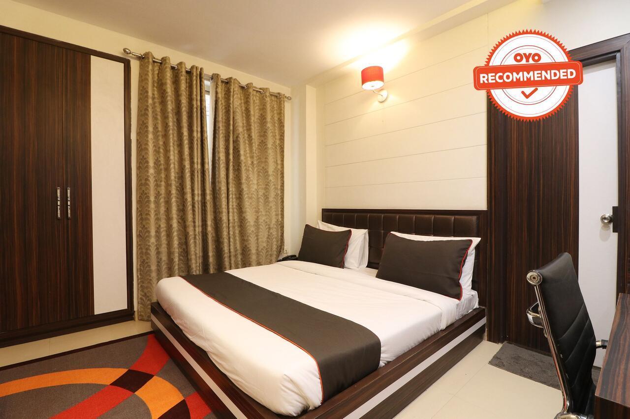Collection O 45990 Premiere Villa Kakarmatha ภายนอก รูปภาพ